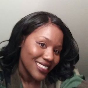 Meet your Posher, Candis